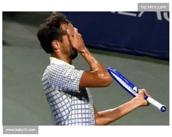 网球赛场风云变幻 世界顶级选手激烈对决精彩纷呈 网球赛场风云变幻 世界顶级选手激烈对决精彩纷呈